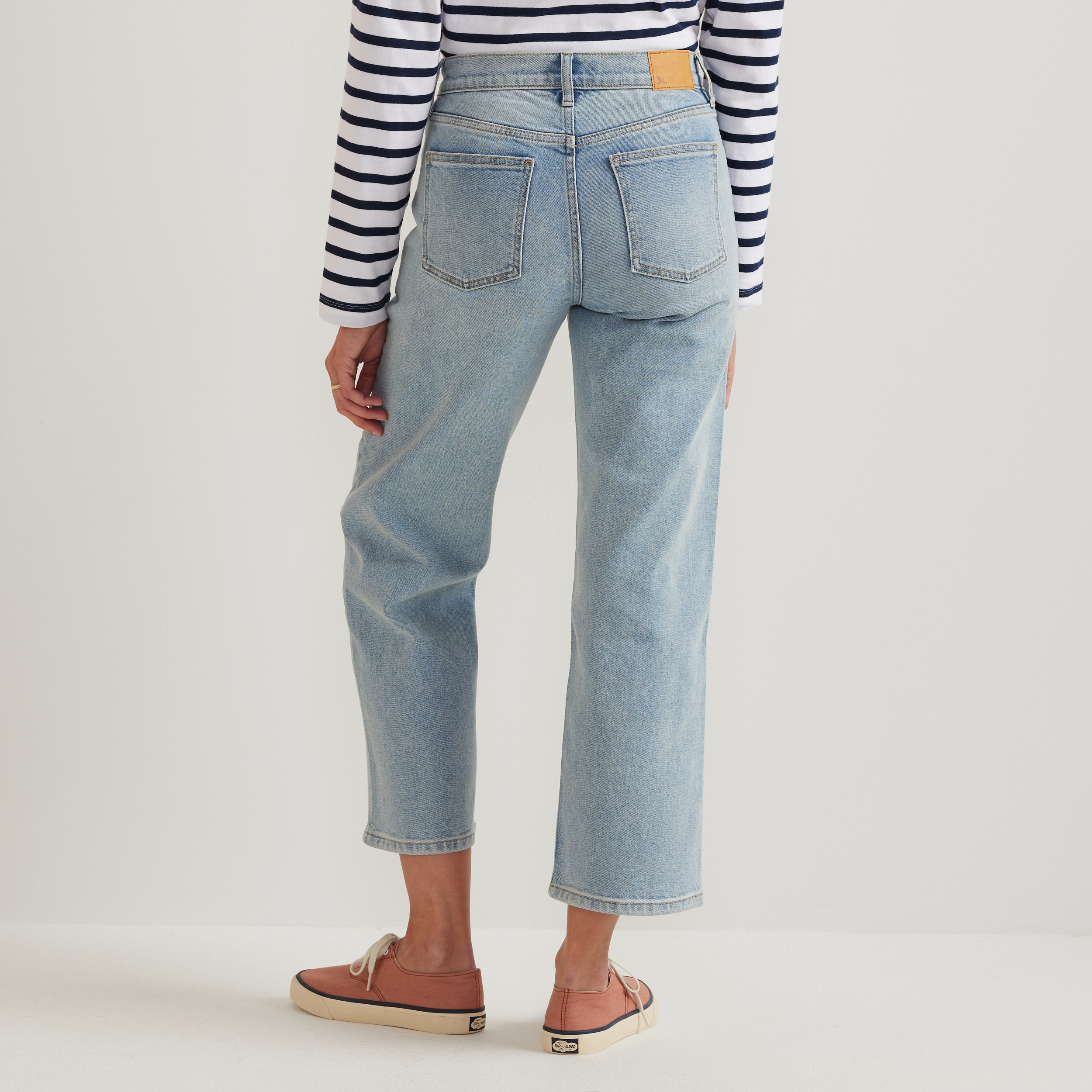 Women's Authentic Everyday High-Rise Cropped Jeans - Image 4