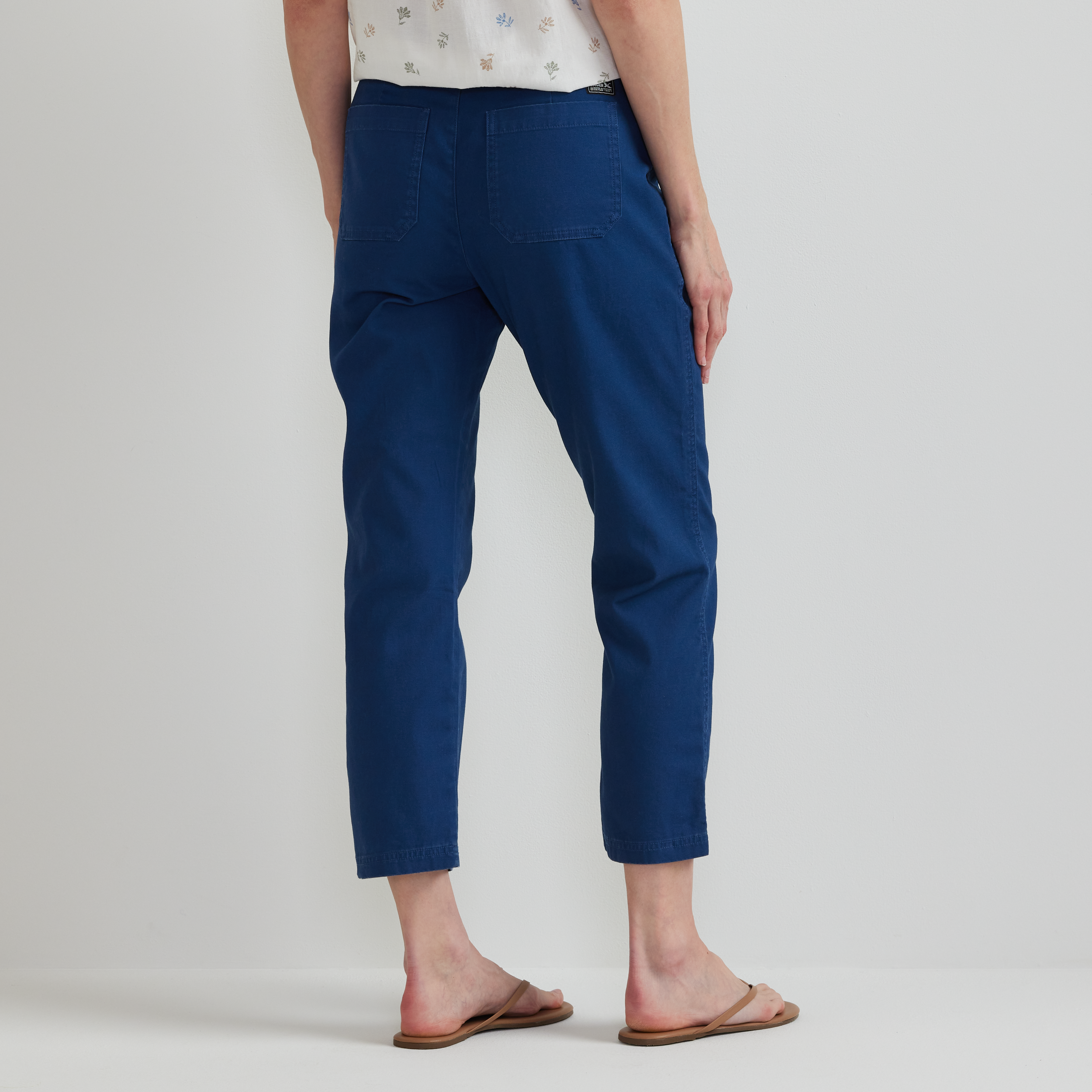 Women's Utility Stretch Canvas Kick Cropped Pants - Image 12