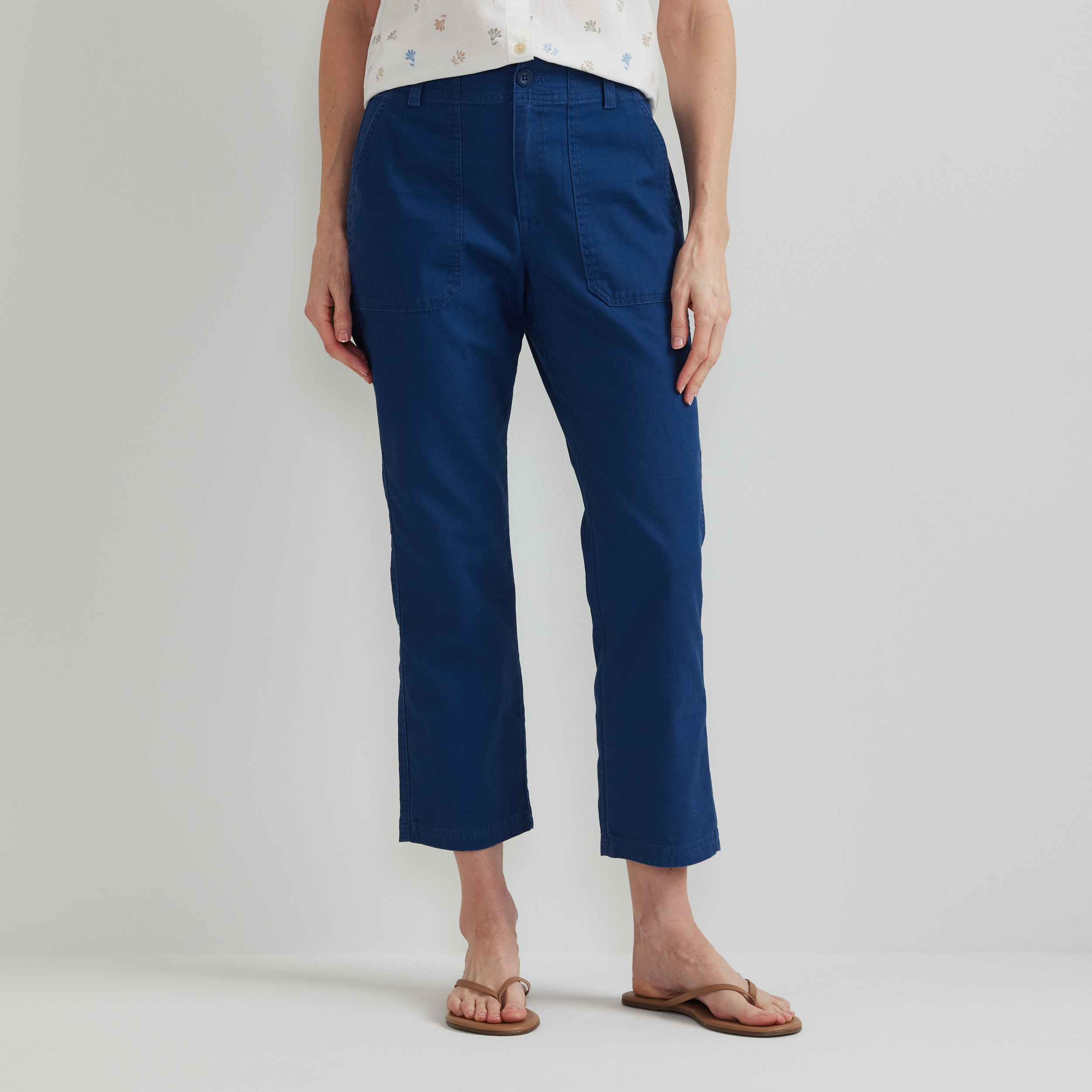 Women's Utility Stretch Canvas Kick Cropped Pants - Image 10