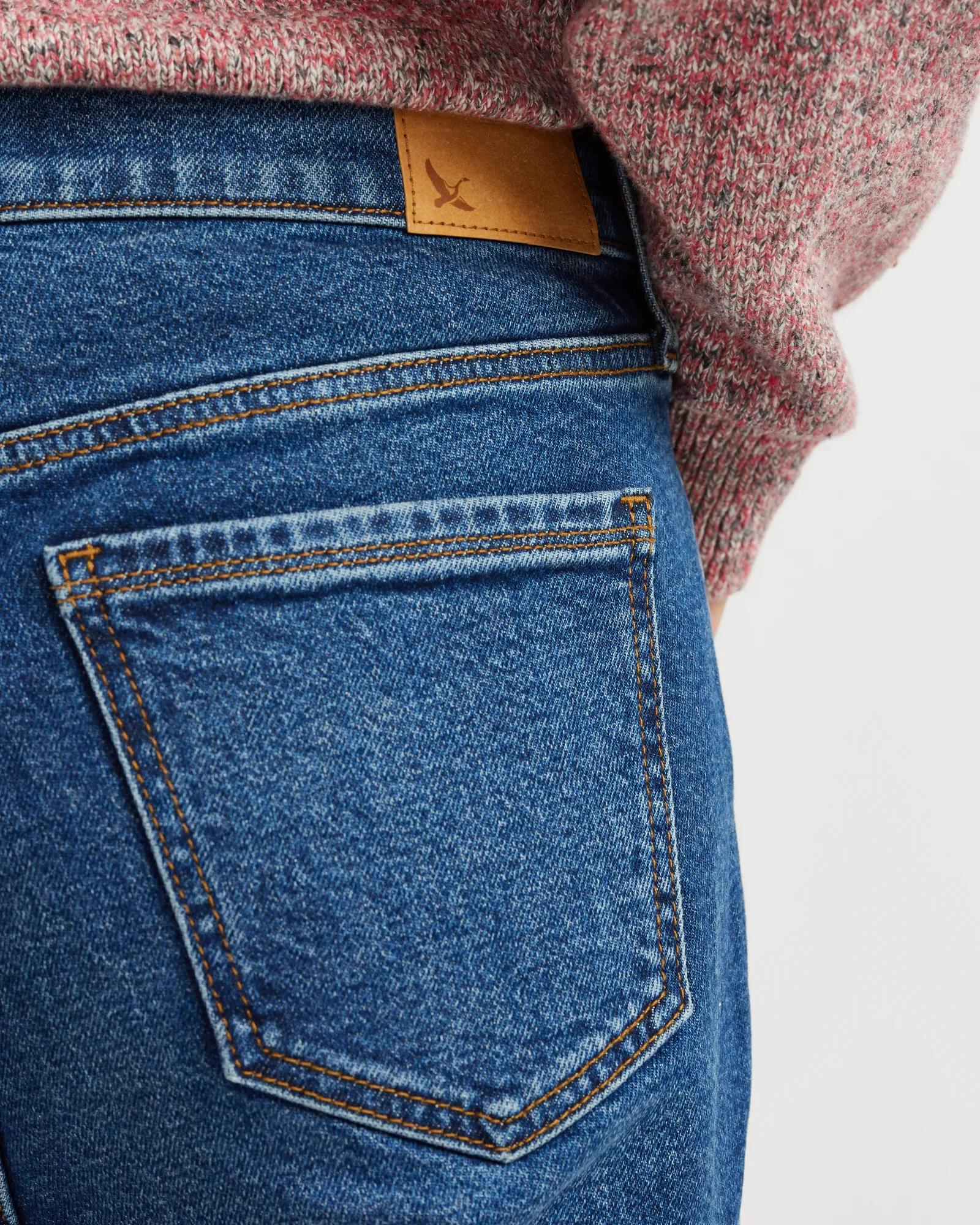 Women's Authentic 90s Boyfriend Relaxed Fit Jeans - Image 13