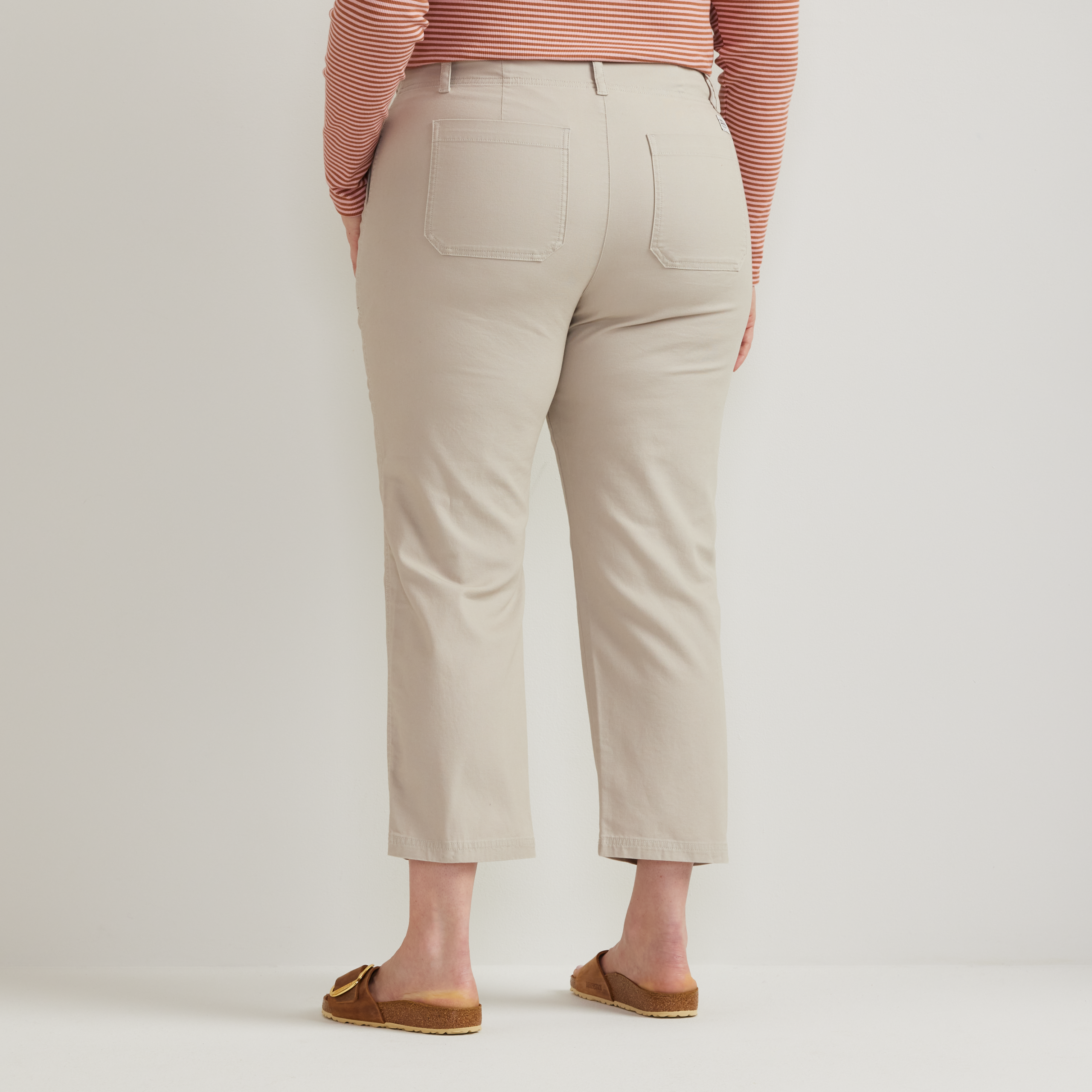 Women's Utility Stretch Canvas Kick Cropped Pants - Image 6